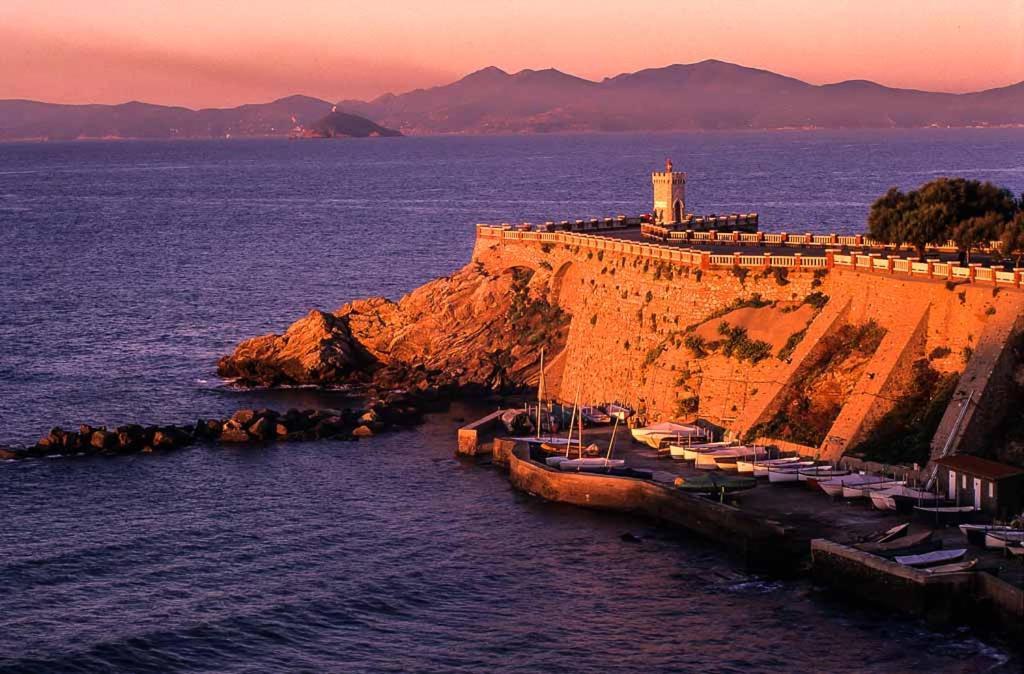 Il Balcone Sull'Elba Lägenhet Piombino Exteriör bild